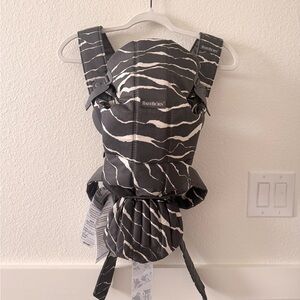 Babybjorn mini NWOB